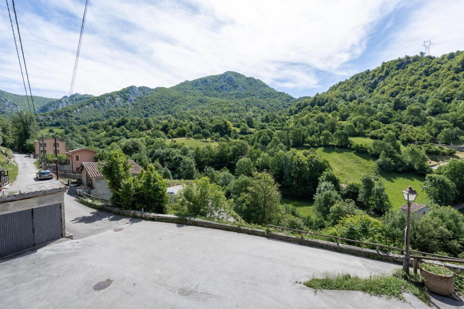 Vila Casa En Campo De Caso Exteriér fotografie